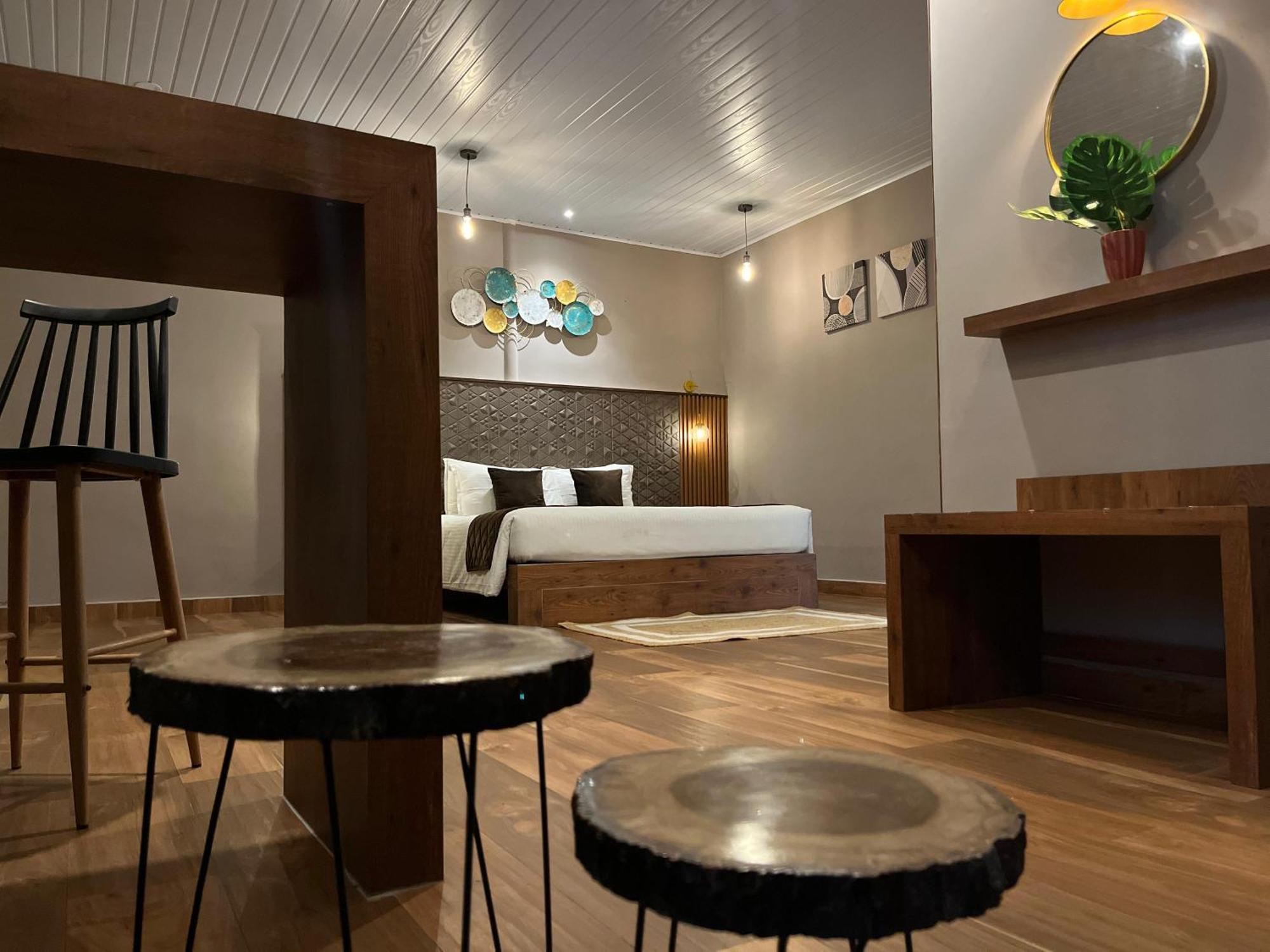 Misty Courtyard Resort Chinnakanal Zewnętrze zdjęcie