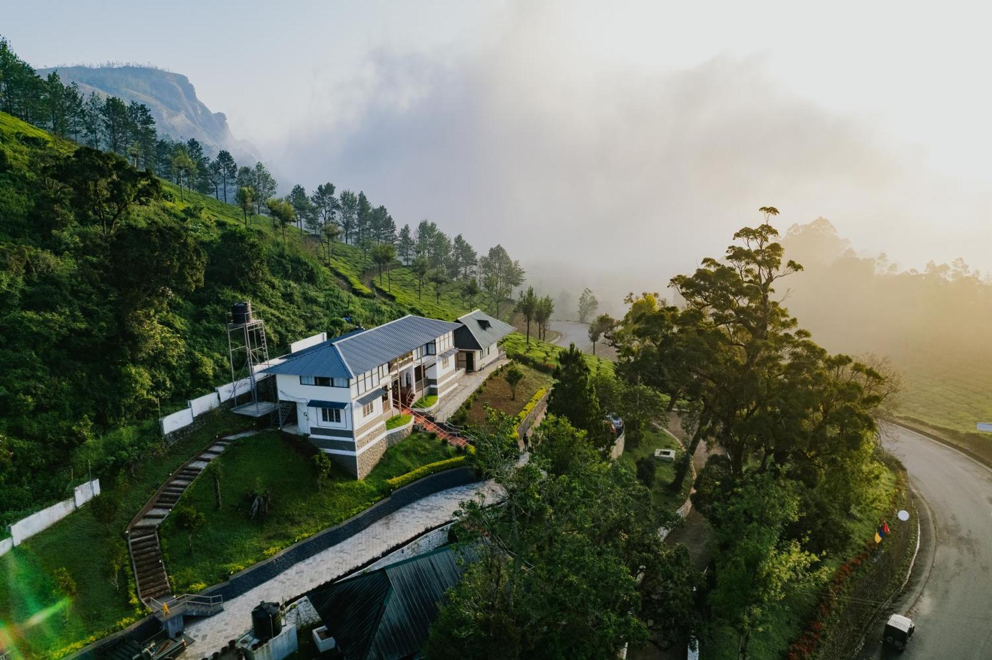 Misty Courtyard Resort Chinnakanal Zewnętrze zdjęcie