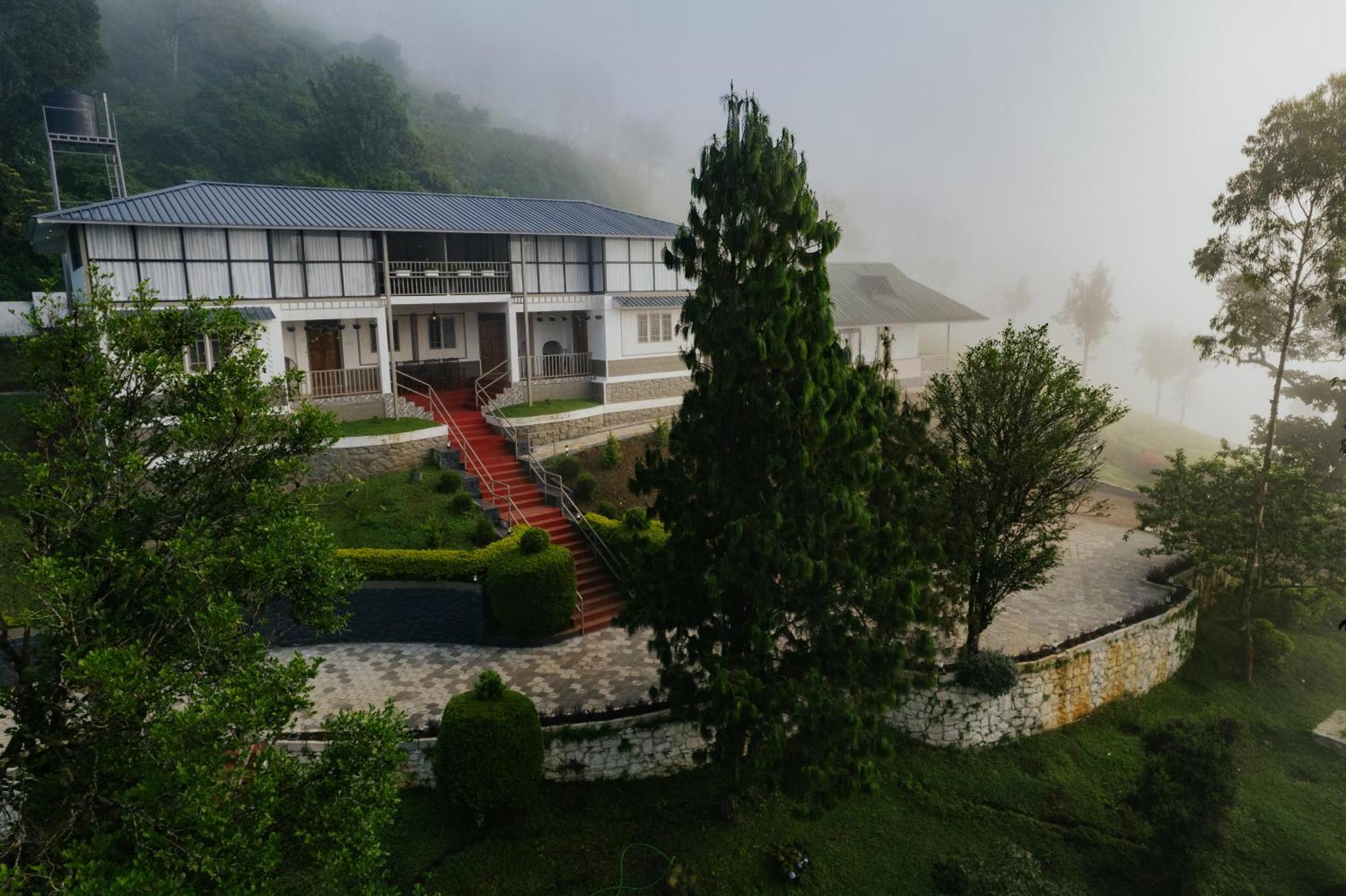 Misty Courtyard Resort Chinnakanal Zewnętrze zdjęcie